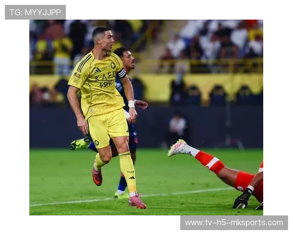 尼斯门将高接低挡,关键时刻连续救险,尼斯 足球 尼斯门将高接低挡,关键时刻连续救险,尼斯 足球